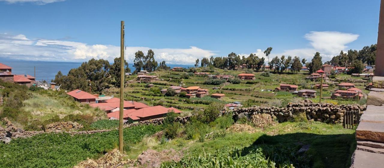 Taquile Hospedaje Mario Huillanopampa Exterior foto