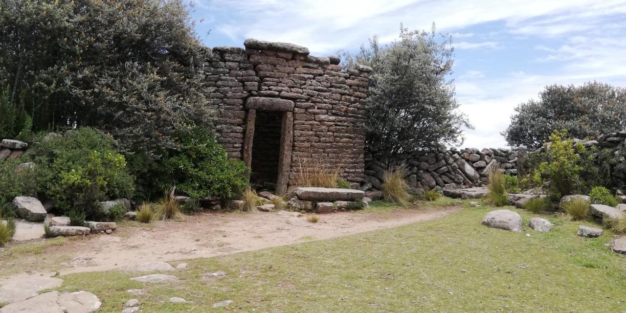 Taquile Hospedaje Mario Huillanopampa Exterior foto