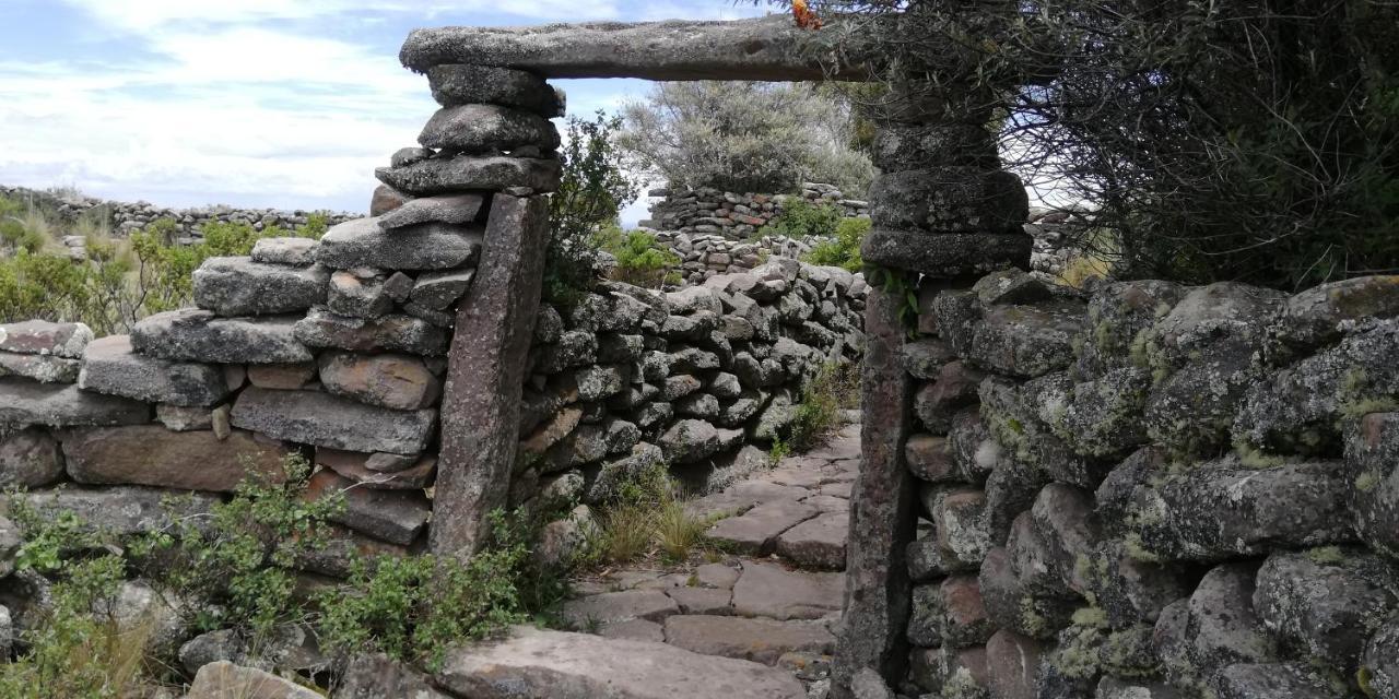 Taquile Hospedaje Mario Huillanopampa Exterior foto